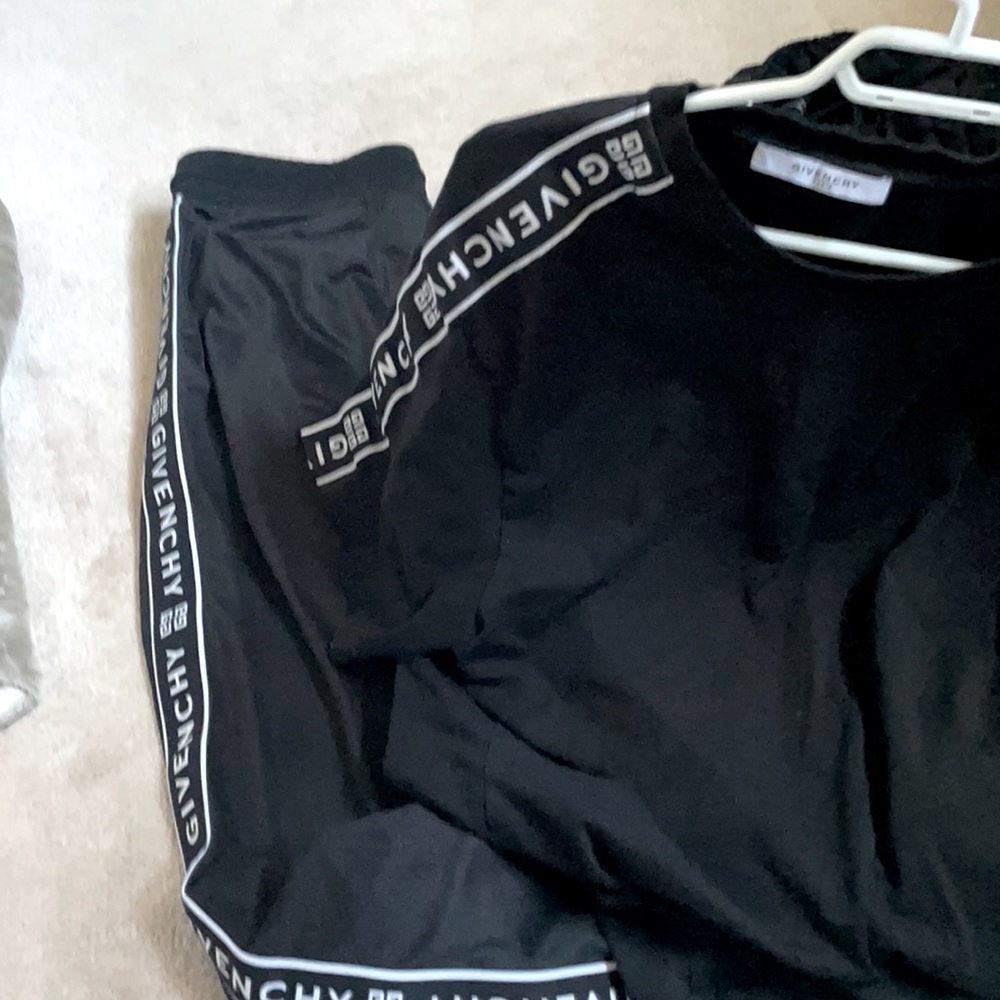 Brand new tracksuit Givenchy worn once